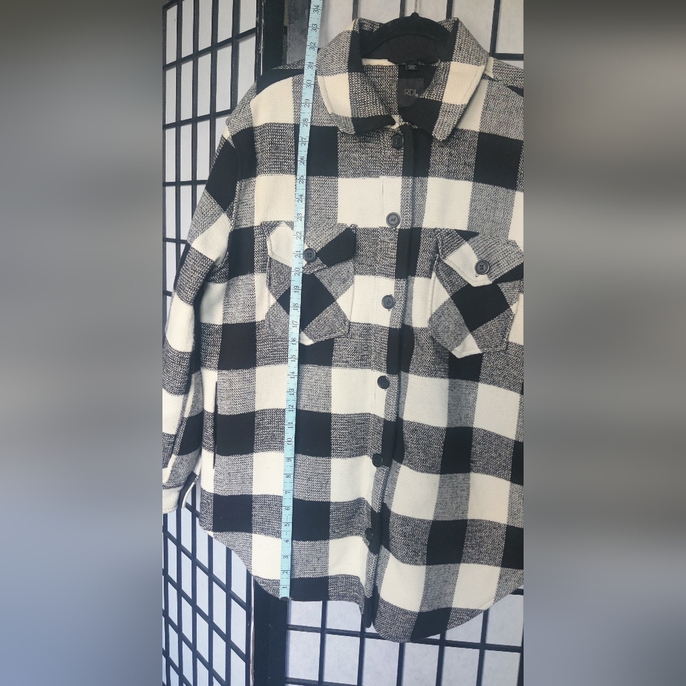 RDI Black and White Plaid Button Up - Picture 3 of 8